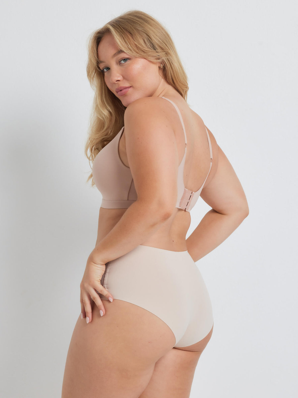 Alive Supportive Full Figure DD+ Wirefree Bra in Nude by Kayser Lingerie