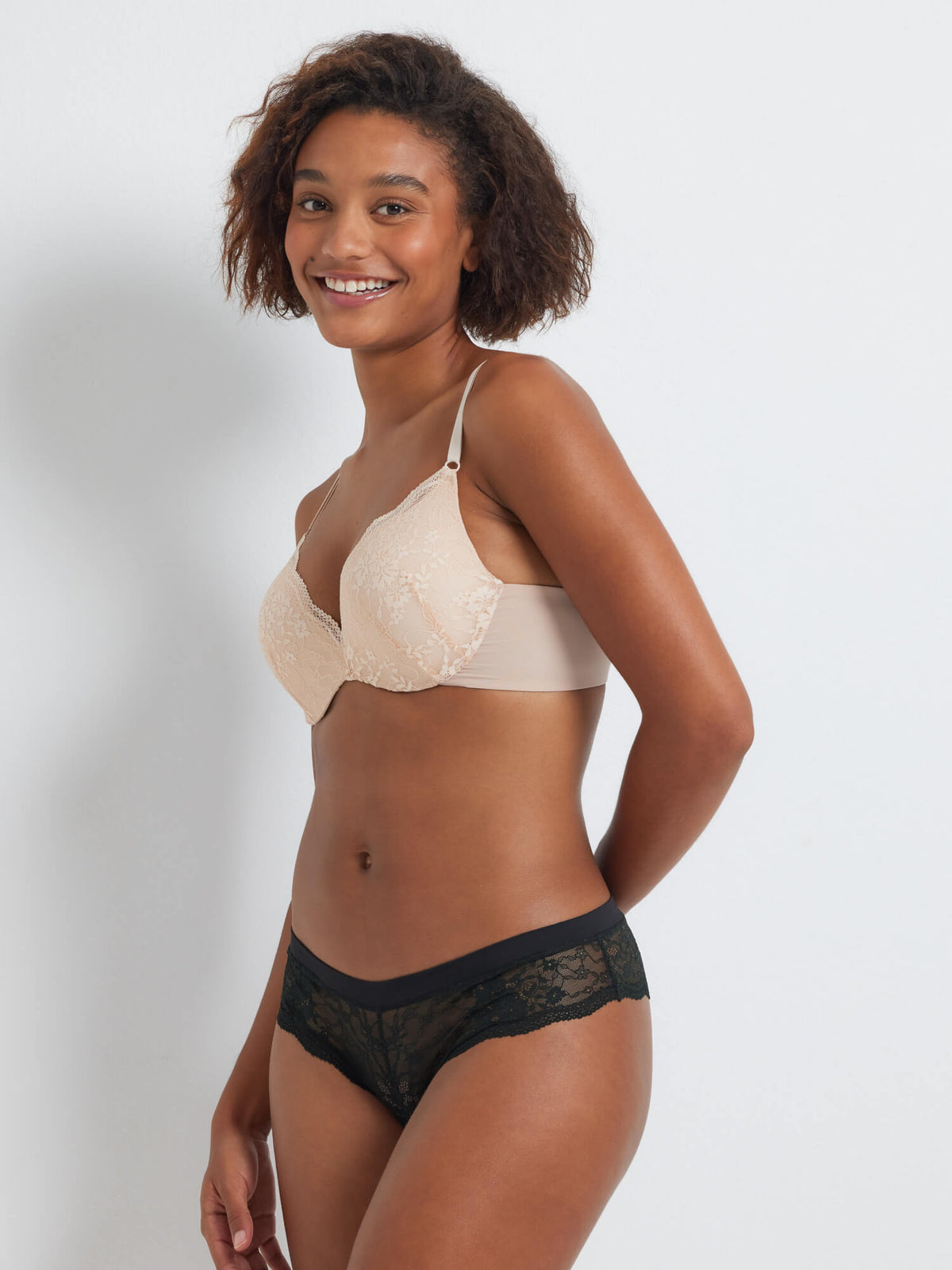 NEW Be Real Smooth Lace Plunge Push-Up Bra in Nude by Kayser Lingerie