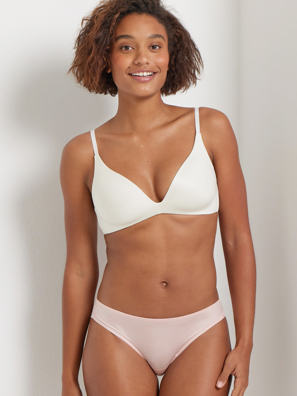 Total Comfort First Fit Wirefree Plunge Bra