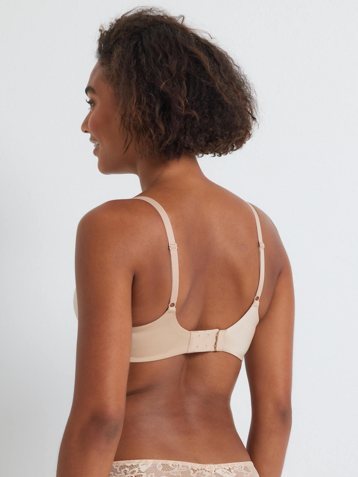 Total Comfort Smooth Comfort T-Shirt Bra in Bare by Kayser Lingerie