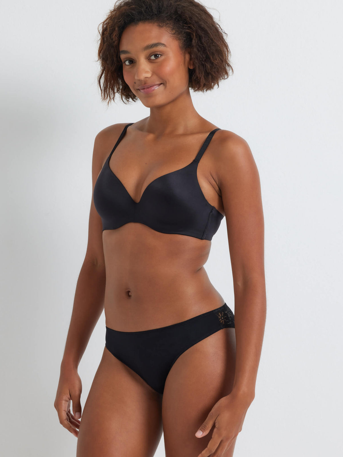 Total Comfort Smooth Comfort T-Shirt Bra in Black by Kayser Lingerie