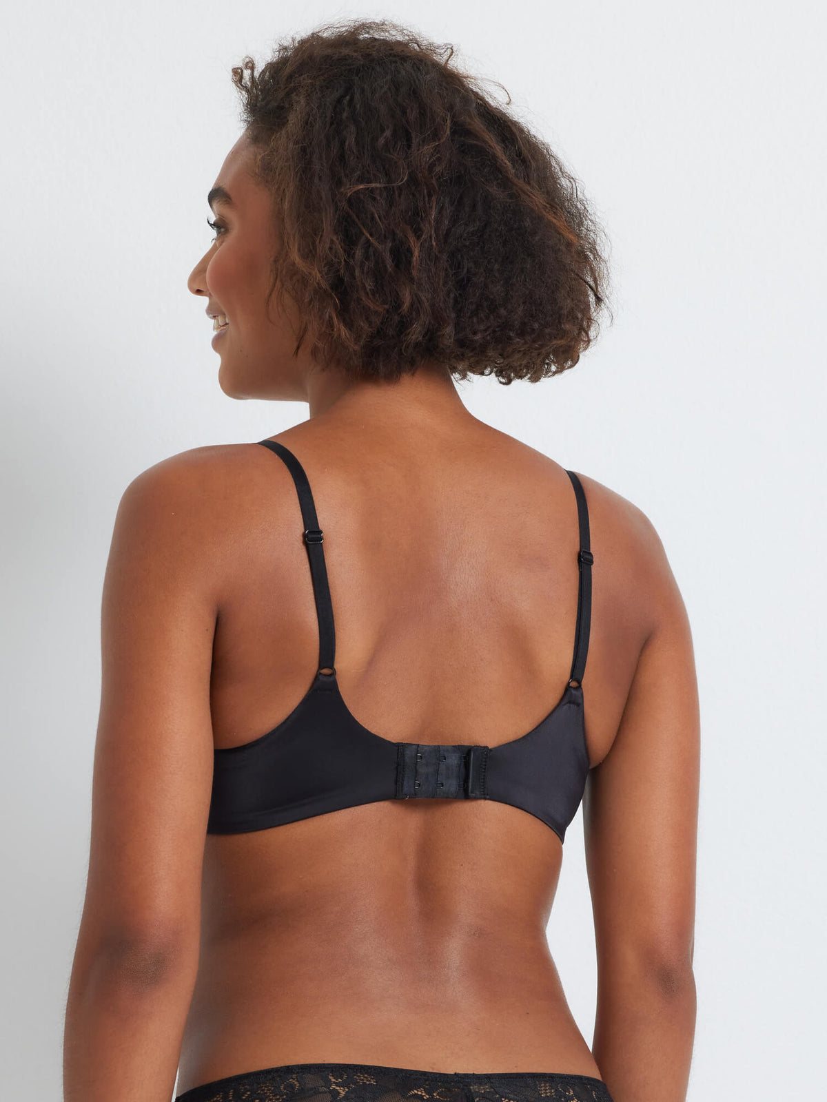 Total Comfort Smooth T-Shirt Bra in Black by Kayser Lingerie