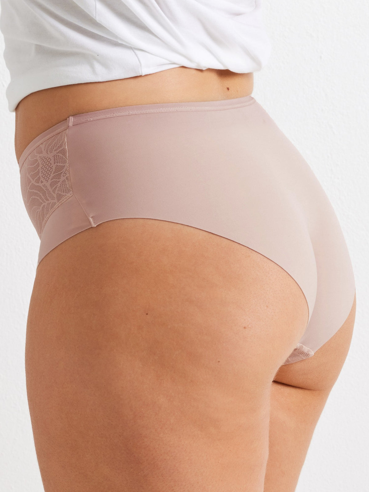 Sleek &amp; Smooth Lace &amp; Micro Mid Rise Knicker in Blush Pink by Kayser Lingerie