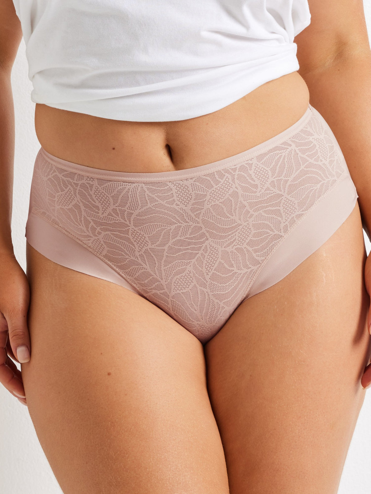 Sleek &amp; Smooth Lace &amp; Micro Mid Rise Knicker in Blush Pink by Kayser Lingerie